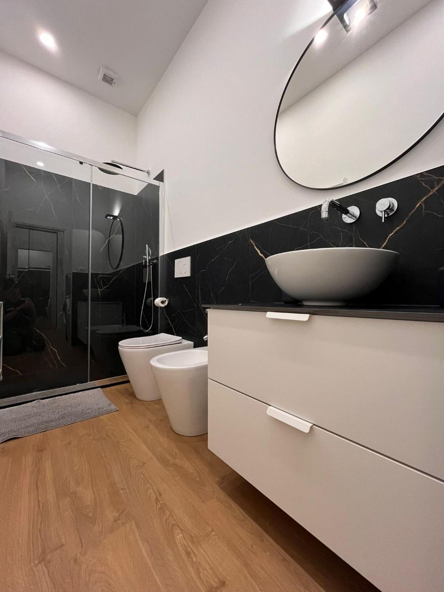 Trieste Centrale Luxury Apartament In Stile Moderno Екстер'єр фото